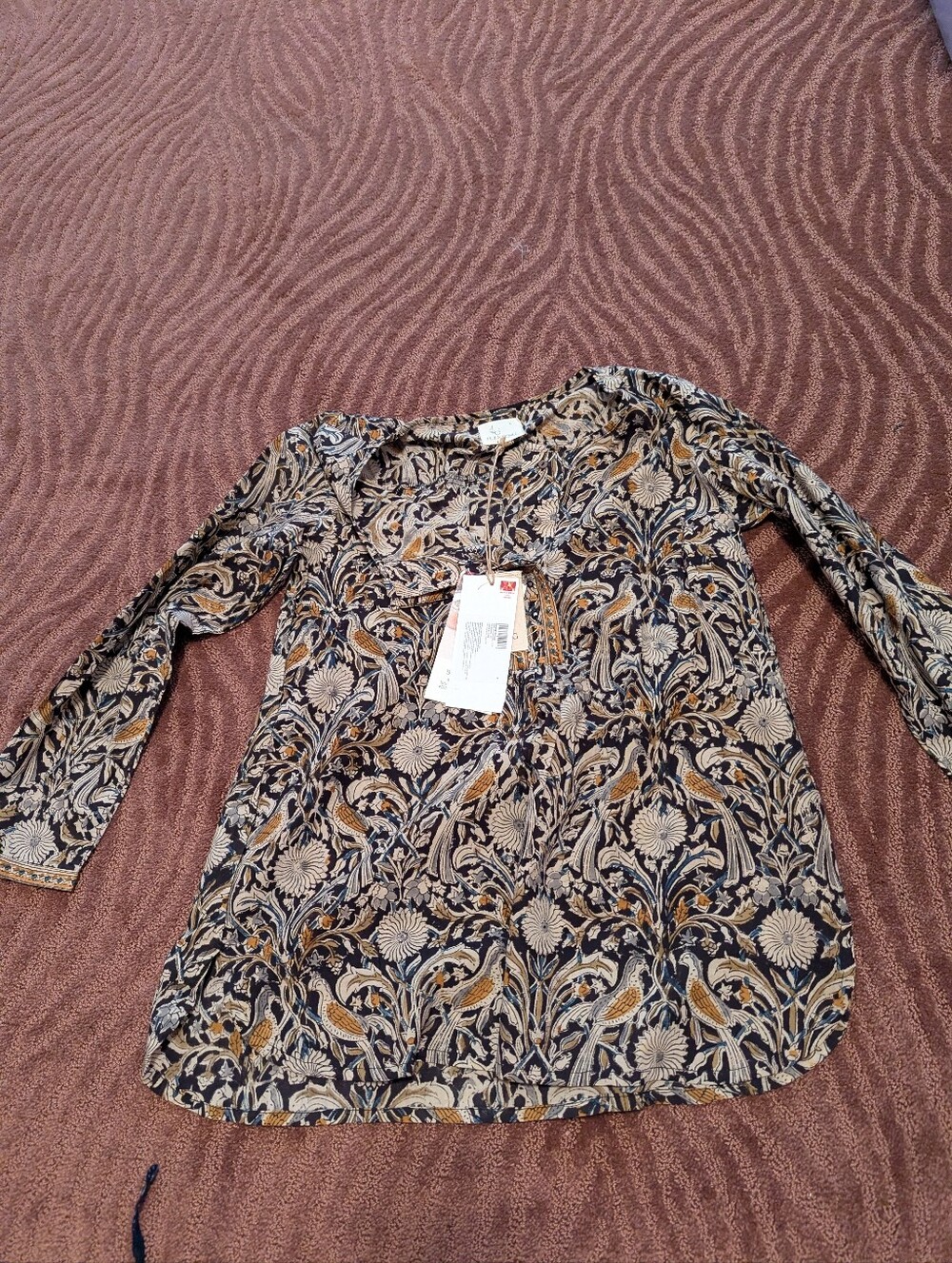 Women's Floral Kurta NWT